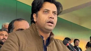 پی ٹی آئی کے ملے جلے اشارے اتحاد میں الجھن کو ہوا دے رہے ہیں۔