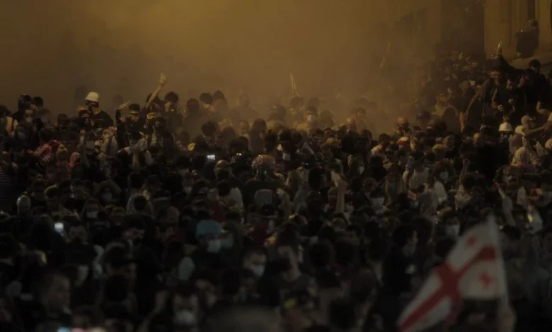 Locarno 2026: Objet A, Tear Gas, Fire Flower (Hanabi)