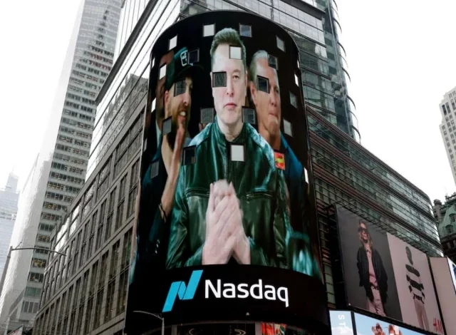کیا SpaceX اپنے راکٹ کو گلابی رنگ دے گا؟ سرمایہ کار کے سوالات پہلے نتائج سے پہلے چاند اور مریخ سے آگے نکل جاتے ہیں۔ کیا SpaceX اپنے راکٹ کو گلابی رنگ دے گا؟ سرمایہ کار کے سوالات پہلے نتائج سے پہلے چاند اور مریخ سے آگے نکل جاتے ہیں۔