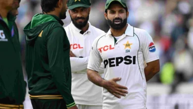 صادق نے پاکستان پر زور دیا کہ وہ ٹیم کے توازن پر نظر ثانی کرے۔