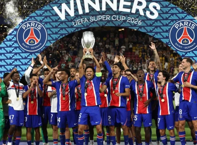PSG نے چیمپئنز لیگ کی ہیٹ ٹرک کے ساتھ لیگ 1 کا دفاع شروع کیا۔ PSG نے چیمپئنز لیگ کی ہیٹ ٹرک کے ساتھ لیگ 1 کا دفاع شروع کیا۔