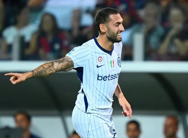 Inter survive Cagliari ڈرانے Inter survive Cagliari ڈرانے