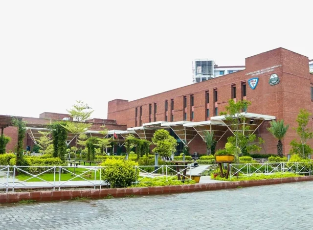 پی کے ایل آئی نے مفت جگر کی پیوند کاری شروع کی۔ پی کے ایل آئی نے مفت جگر کی پیوند کاری شروع کی۔