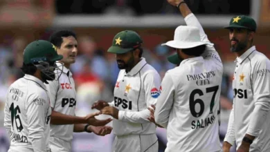 برطانیہ میں مہاجر مخالف مظاہرین نے غلطی سے پاکستان انڈر 19 کرکٹ ٹیم کے ہوٹل کو نشانہ بنایا