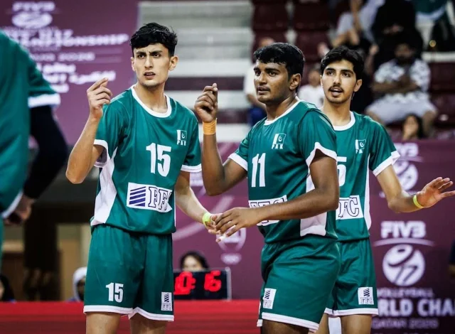 پاکستان نے شاندار جیت کے ساتھ FIVB ورلڈ چیمپئن شپ کا آغاز کر دیا۔ پاکستان نے شاندار جیت کے ساتھ FIVB ورلڈ چیمپئن شپ کا آغاز کر دیا۔