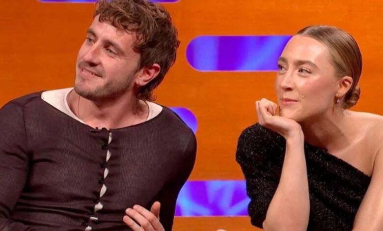 Saoirse Ronan ‘دی بیٹلز’ میں پال میسکل کے ساتھ آن اسکرین ری یونین کے بارے میں بات کر رہے ہیں۔