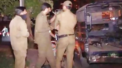 خاتون نے شوہر کو چاقو مار کر قتل کردیا۔ خاتون نے شوہر کو چاقو مار کر قتل کردیا۔