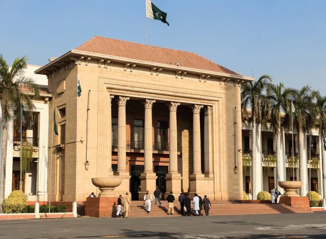 پنجاب میں احتجاج کے درمیان انسداد دہشت گردی کا قانون منظور پنجاب میں احتجاج کے درمیان انسداد دہشت گردی کا قانون منظور