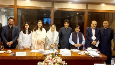 قانون ساز کھیلوں کی بحالی کے خواہاں ہیں۔