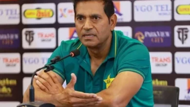 عاقب نے رب کی عدم موجودگی پر امام کو اڑایا