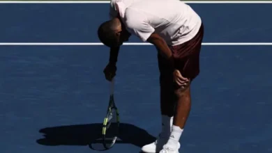 بیمار Auger-Aliassime یو ایس اوپن میں گرتا ہے۔ بیمار Auger-Aliassime یو ایس اوپن میں گرتا ہے۔
