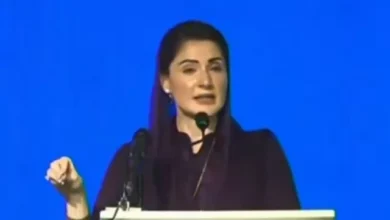 نتائج پر اساتذہ گرم پانی میں