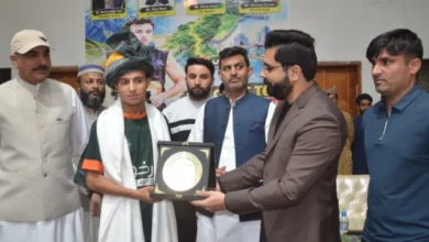 مسعود خان نے 24 دنوں میں 1,850 کلومیٹر پشاور تا کراچی رن مکمل کی۔ مسعود خان نے 24 دنوں میں 1,850 کلومیٹر پشاور تا کراچی رن مکمل کی۔