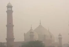پنجاب کے آلودہ آسمانوں کو بہت کم مہلت ملتی ہے۔