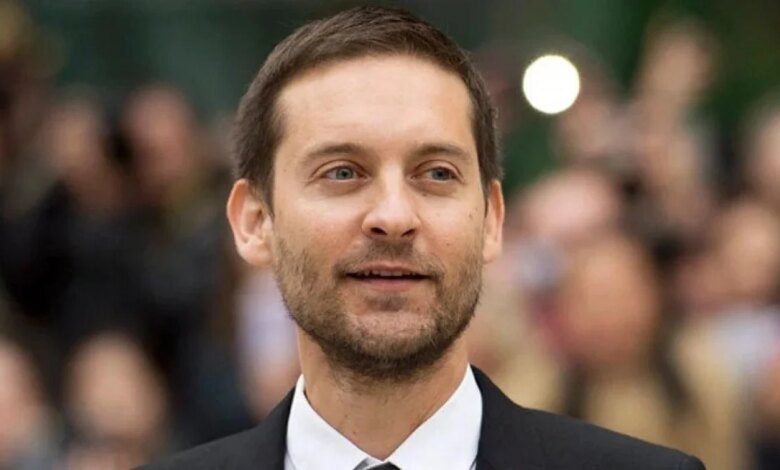 Tobey Maguire سابقہ بیوی کی ارب پتی وارث سے شادی کی ذمہ داریاں نبھاتے ہیں۔ Tobey Maguire سابقہ بیوی کی ارب پتی وارث سے شادی کی ذمہ داریاں نبھاتے ہیں۔