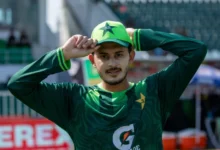 سری لنکا نے پہلے باؤلنگ کا انتخاب کیا۔ سعد بیگ نے پاکستان ون ڈے ڈیبیو کیا۔