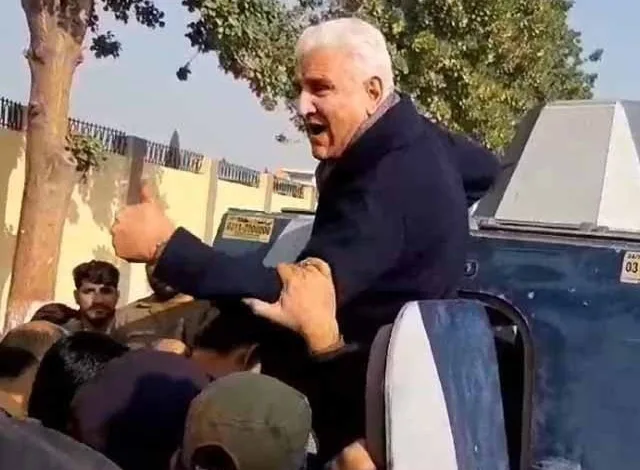 اے ٹی سی نے متعدد مقدمات میں قریشی کی ضمانت میں توسیع کردی