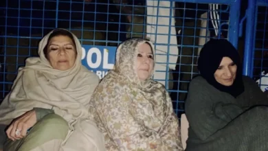 لاہور ہائیکورٹ نے عمران کی بہنوں کی نظر بندی پر سیکرٹری داخلہ پنجاب اور کوٹ لکھپت جیل کے سربراہ کو طلب کر لیا