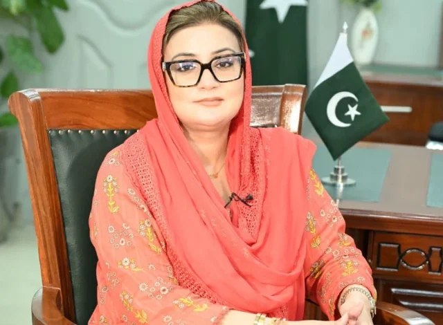 پنجاب حکومت نے وزیراعلیٰ کے حکم پر سی سی ڈی مقابلوں کے الزامات کو مسترد کرتے ہوئے کہا ہے کہ حکومت مظلوموں کے ساتھ ہے ظالموں کے ساتھ نہیں