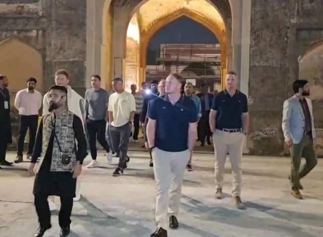 مغلیہ شان و شوکت کرکٹ سے ملتی ہے۔