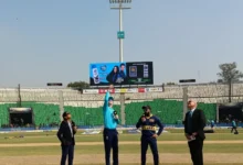 سری لنکا نے انگلینڈ کے خلاف پہلے باؤلنگ کا انتخاب کیا۔
