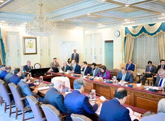 قومی ترقی کا راز اے آئی اور ڈیجیٹائزیشن میں مضمر ہے: وزیر اعظم شہباز قومی ترقی کا راز اے آئی اور ڈیجیٹائزیشن میں مضمر ہے: وزیر اعظم شہباز