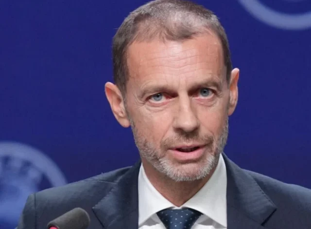 UEFA کے صدر سیفرین 2027 میں دوبارہ انتخاب کے لیے کھڑے ہوں گے۔ UEFA کے صدر سیفرین 2027 میں دوبارہ انتخاب کے لیے کھڑے ہوں گے۔