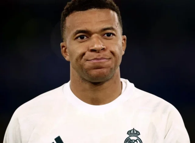 Mbappe نے Mao Zedong کے تبصرے پر معافی مانگی۔