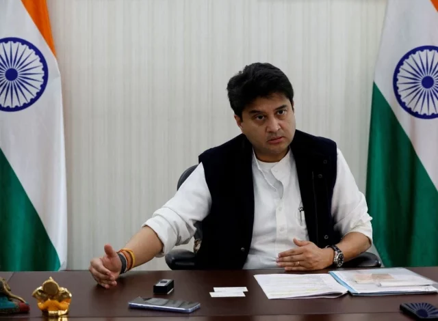 مسک کی جانب سے امبانی پر اسٹار لنک لانچ کو روکنے کا الزام لگانے کے بعد ہندوستان نے اجارہ داری کے دعوے کو مسترد کردیا۔ مسک کی جانب سے امبانی پر اسٹار لنک لانچ کو روکنے کا الزام لگانے کے بعد ہندوستان نے اجارہ داری کے دعوے کو مسترد کردیا۔