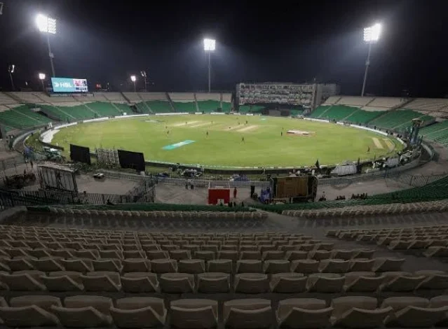 مشکوک عناصر سے ہوشیار رہیں